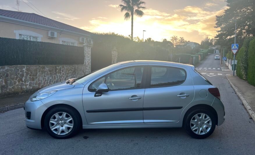 PEUGEOT 207 HDI 70 cv Confort