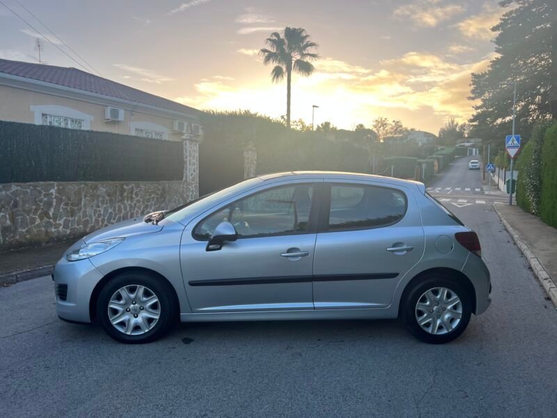PEUGEOT 207 HDI 70 cv Confort