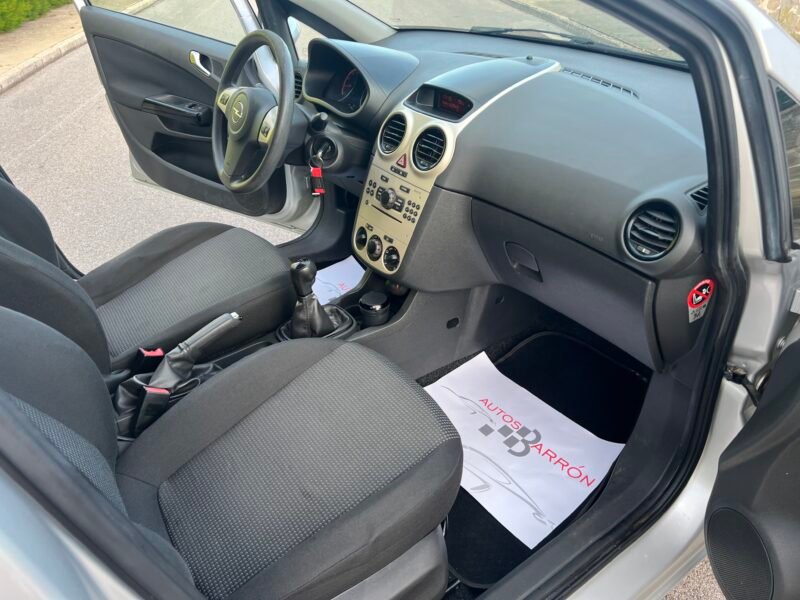 OPEL Corsa 1.2 i 80 cv