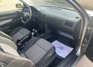 VOLKSWAGEN Golf IV 1.6 i 16 v Conceptline