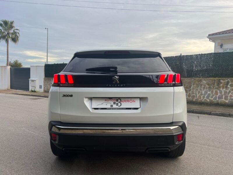 PEUGEOT 3008 1.2 i ALLURE 130 cv PURETECH