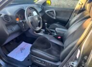 TOYOTA RAV4 2.2 d 150 EXECUTIVE 4×4