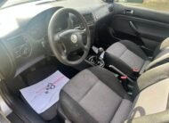 VOLKSWAGEN Golf IV 1.6 i 16 v Conceptline