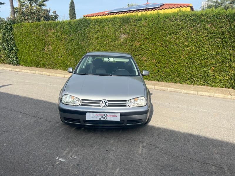 VOLKSWAGEN Golf IV 1.6 i 16 v Conceptline