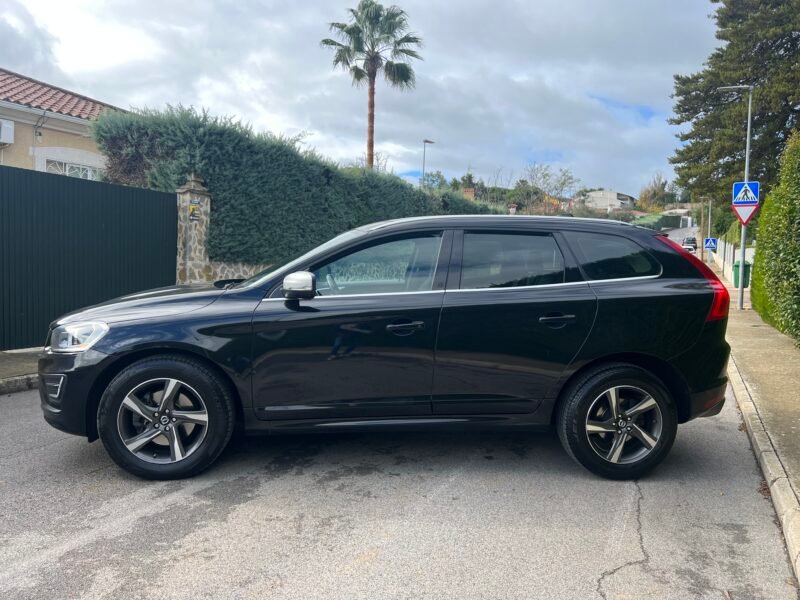 VOLVO XC60 d4 181cv R DESIGN
