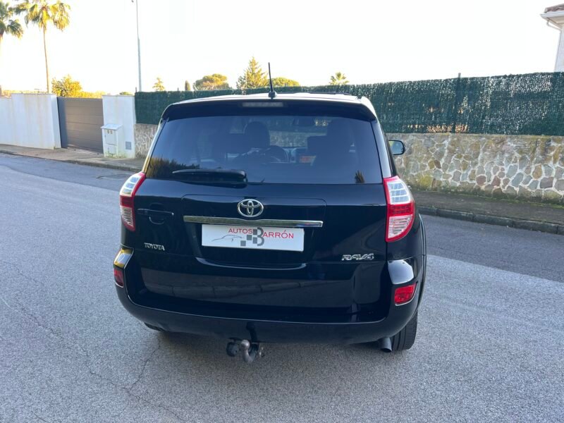 TOYOTA Rav4 2.2 d4d AUTODRIVES EXECUTIVE EXECUTIVE