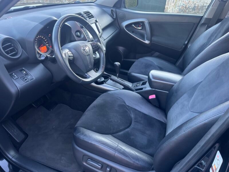 TOYOTA Rav4 2.2 d4d AUTODRIVES EXECUTIVE EXECUTIVE