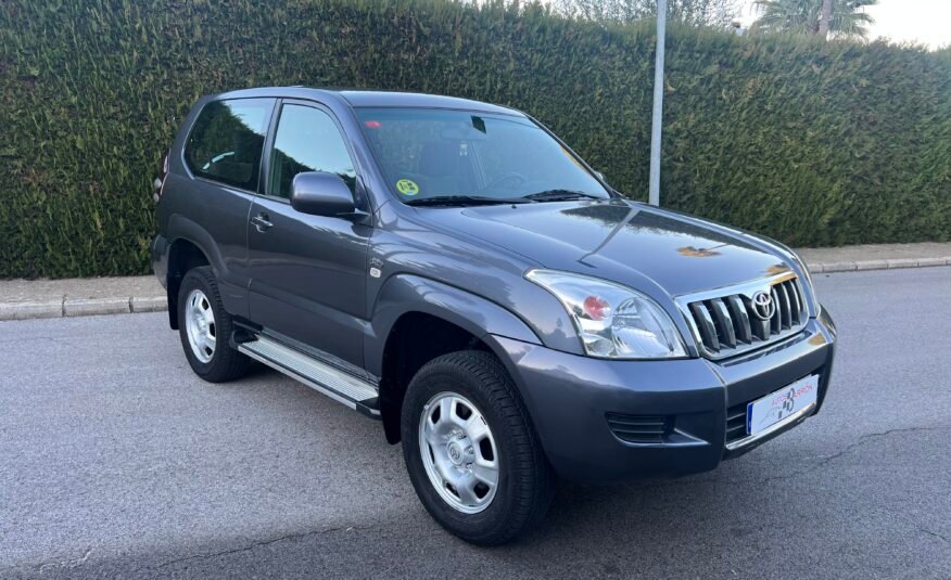 TOYOTA LAND CRUISER 3.0 d4d 166 cv GX 166 cv