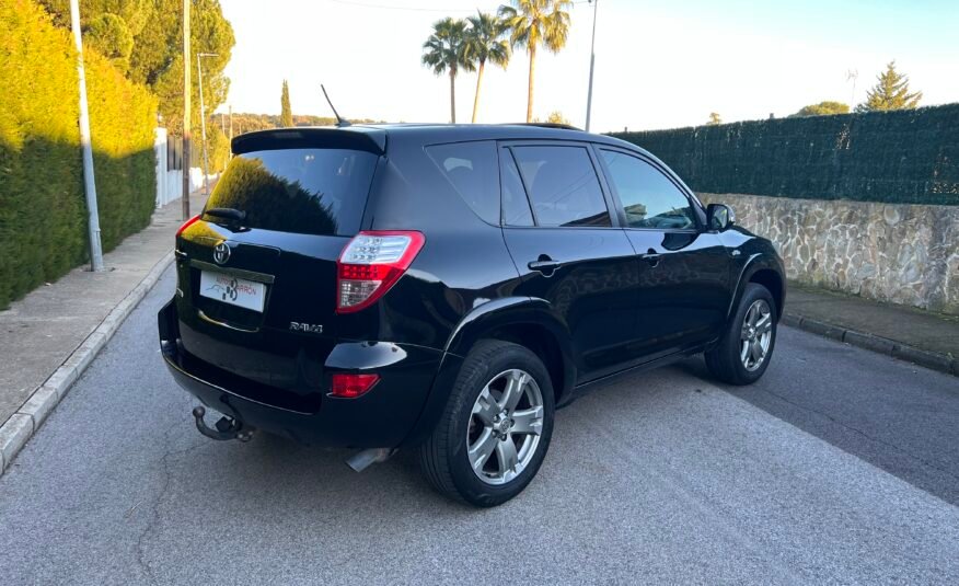 TOYOTA Rav4 2.2 d4d AUTODRIVES EXECUTIVE EXECUTIVE