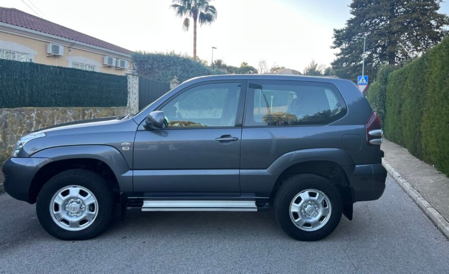 TOYOTA LAND CRUISER 3.0 d4d 166 cv GX 166 cv
