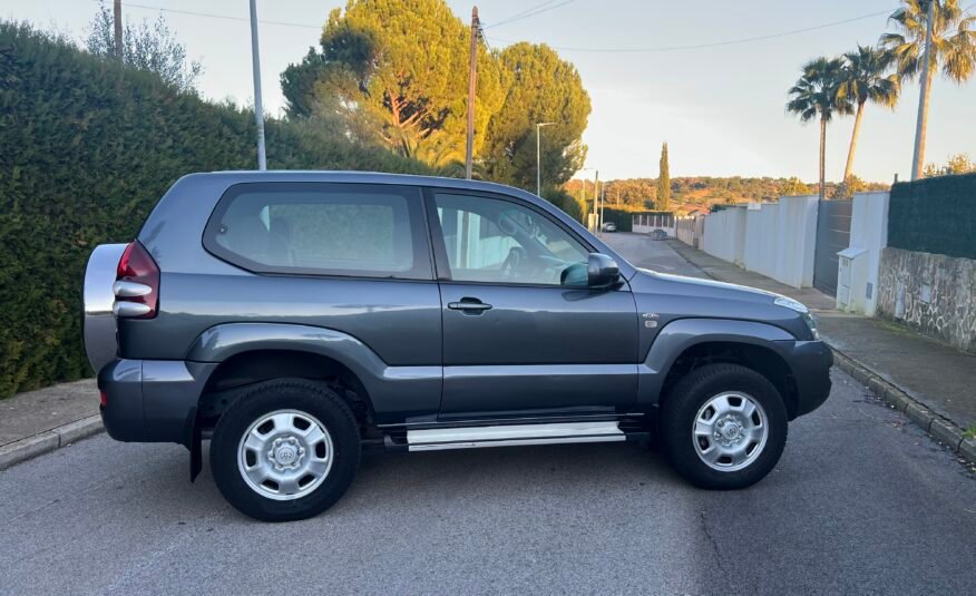 TOYOTA LAND CRUISER 3.0 d4d 166 cv GX 166 cv