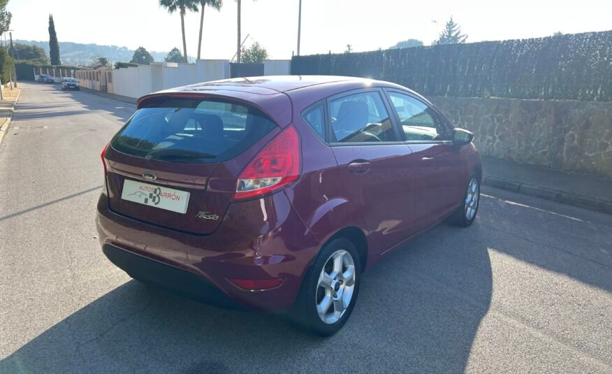 FORD Fiesta 1.2 i 85 cv TREND Trend