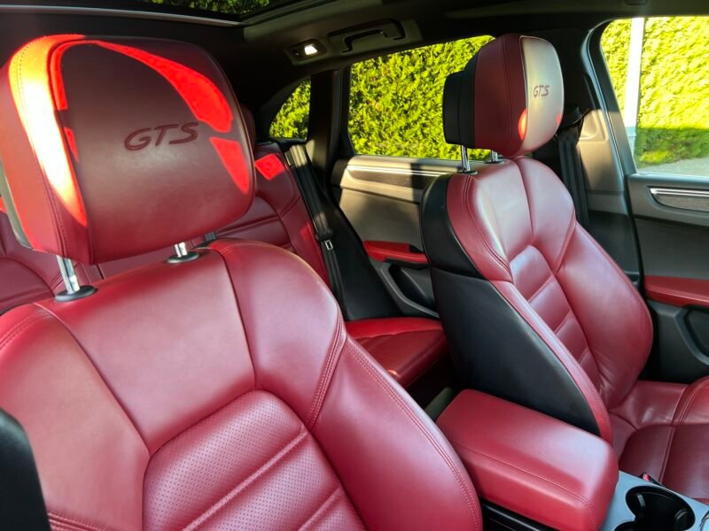 PORSCHE MACAN GTS GTS