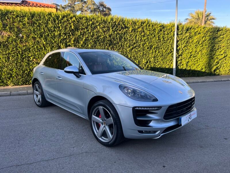 PORSCHE MACAN GTS GTS