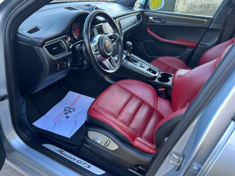PORSCHE MACAN GTS GTS