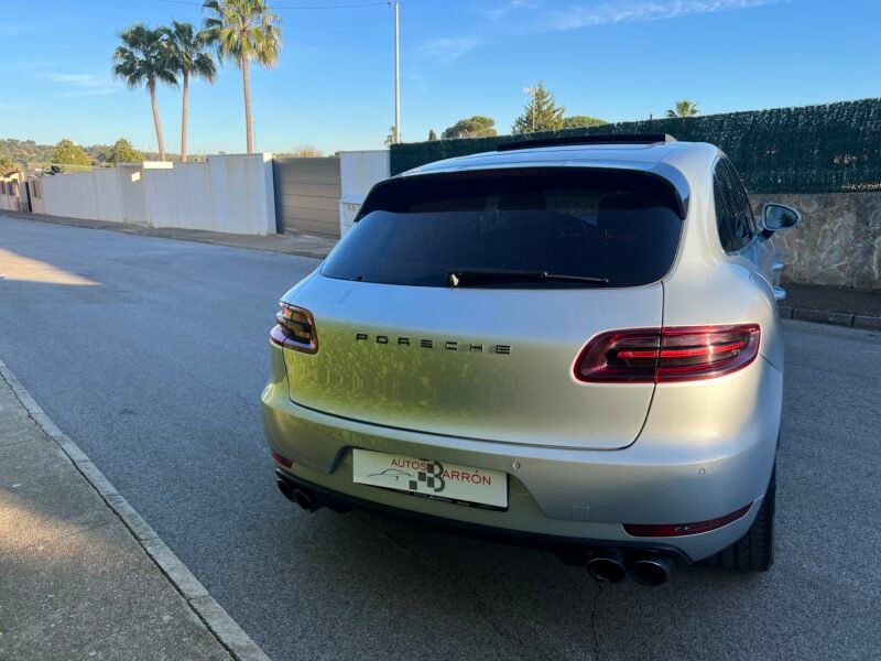PORSCHE MACAN GTS GTS