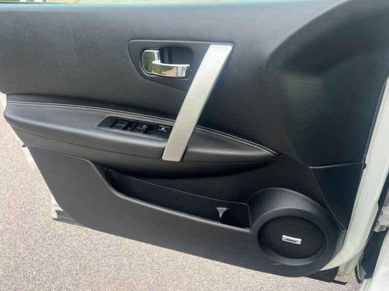 NISSAN QASHQAI 2.0 TEKNA PREMIUM AUT. TEKNA PREMIUM