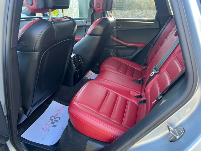 PORSCHE MACAN GTS GTS