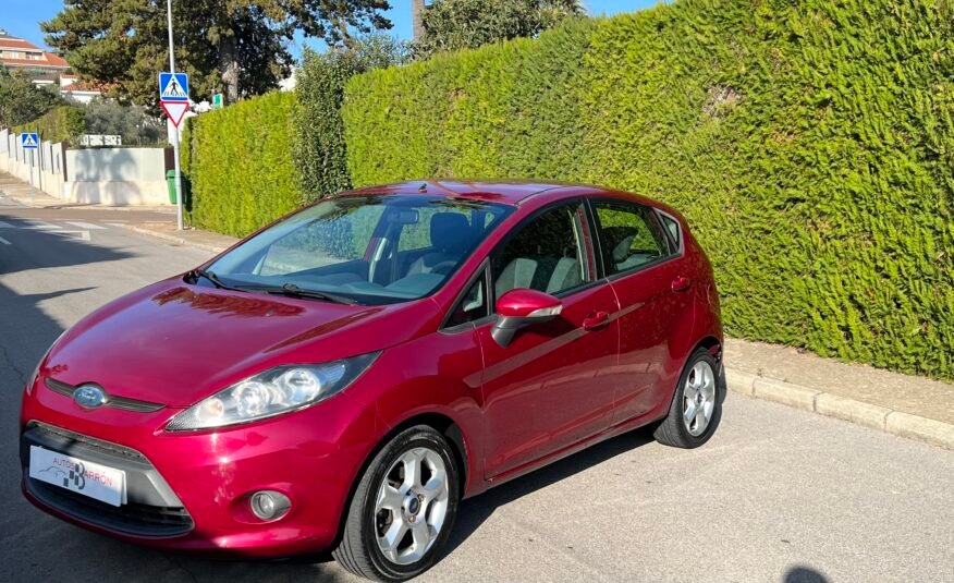 FORD Fiesta 1.2 i 85 cv TREND Trend