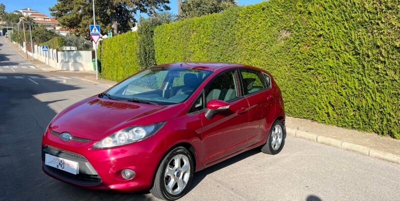 FORD Fiesta 1.2 i 85 cv TREND Trend