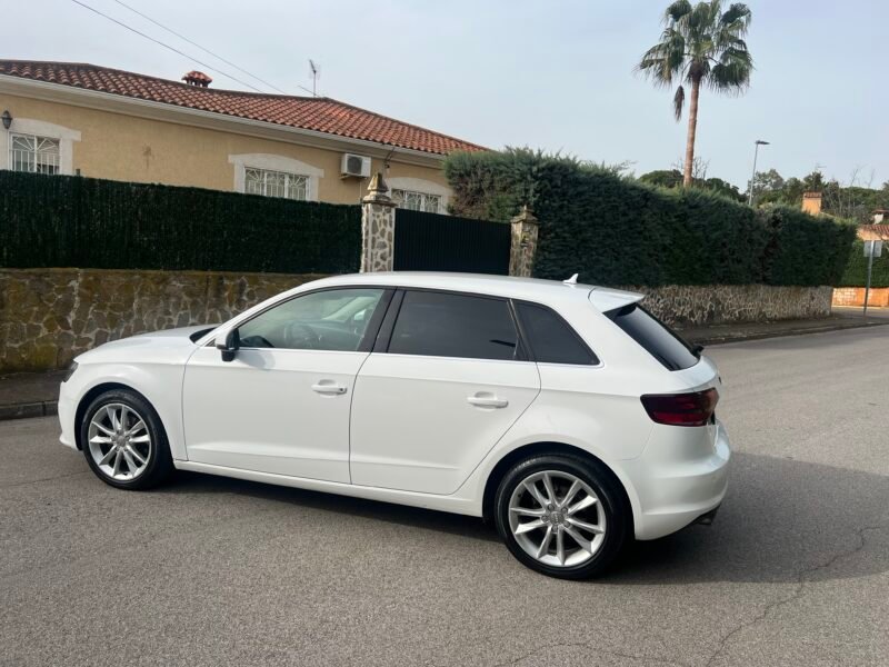AUDI A3 1.6 tdi 110 cv SPORTBACK Advance Advance