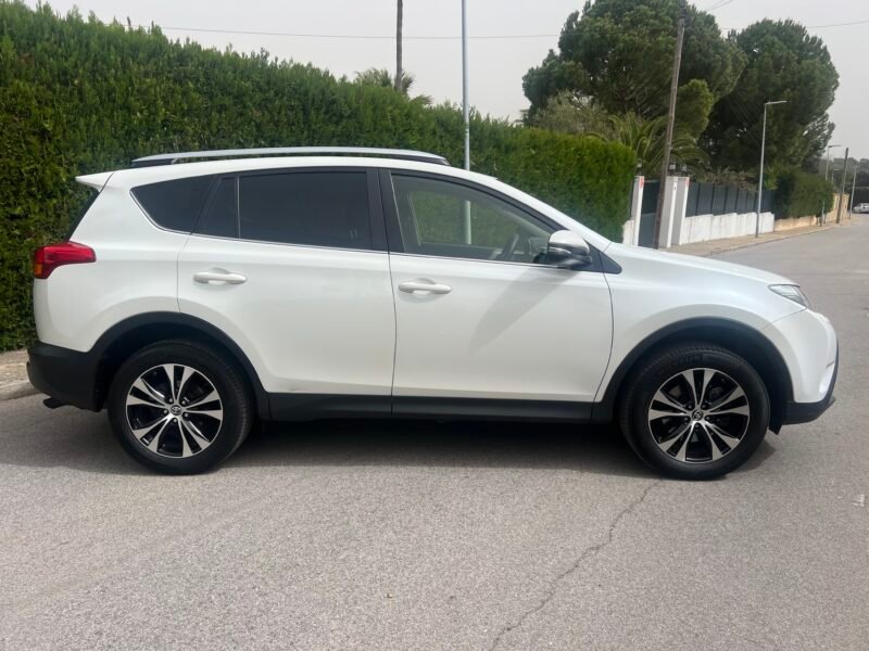 TOYOTA RAV4 2.2 d 150 Advance EXECUTIVE