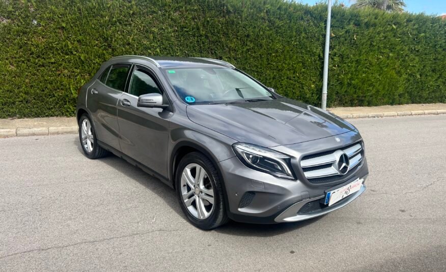 MERCEDES-BENZ GLA 220 URBAN