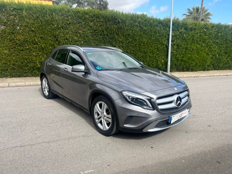 MERCEDES-BENZ GLA 220 URBAN