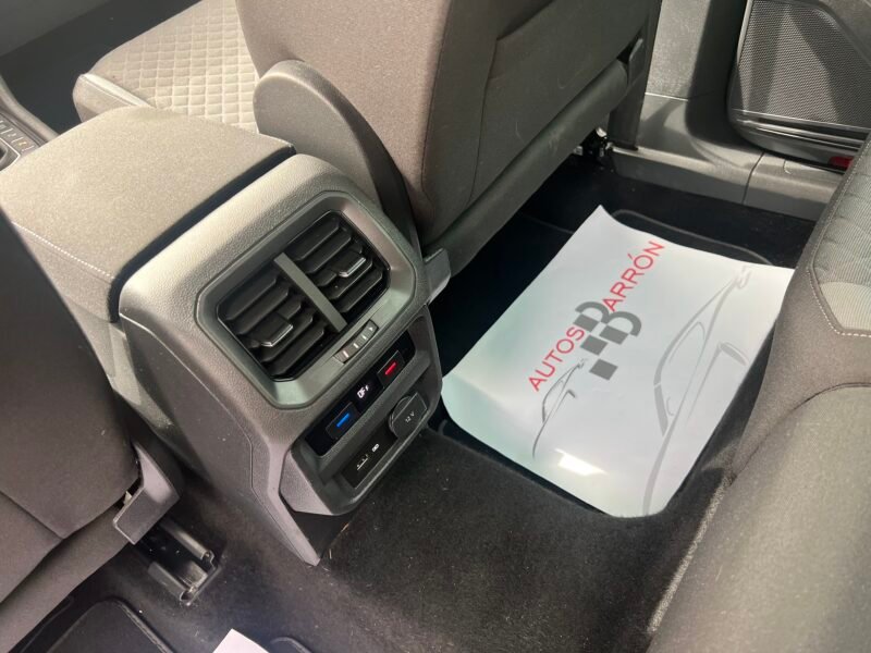 VOLKSWAGEN Tiguan 2.0 Tdi R-LINE