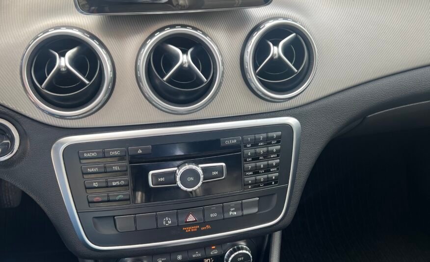 MERCEDES-BENZ GLA 220 URBAN