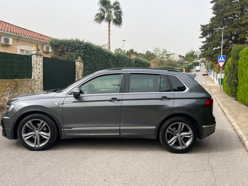 VOLKSWAGEN Tiguan 2.0 Tdi R-LINE