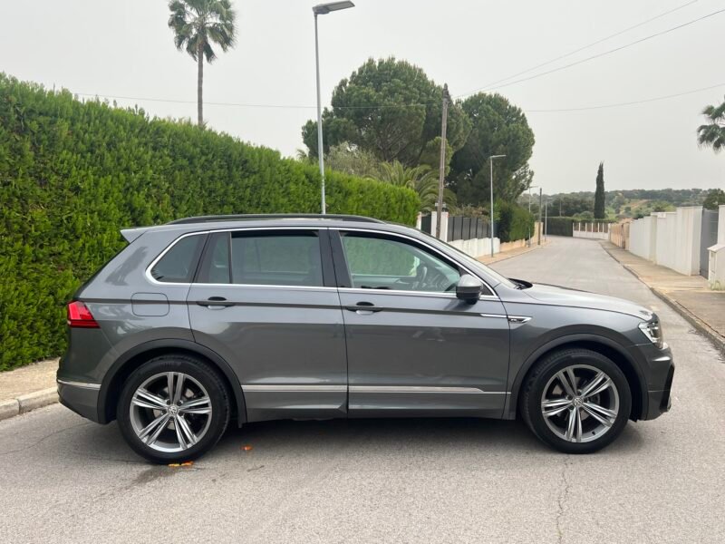 VOLKSWAGEN Tiguan 2.0 Tdi R-LINE