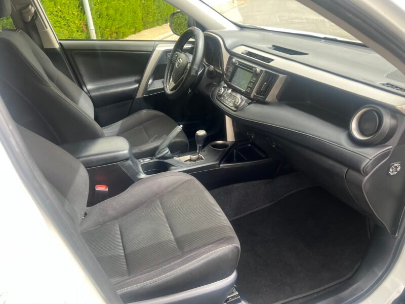 TOYOTA RAV4 2.2 d 150 Advance EXECUTIVE