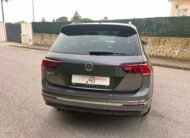 VOLKSWAGEN Tiguan 2.0 Tdi R-LINE