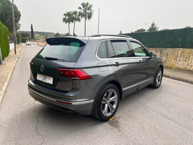 VOLKSWAGEN Tiguan 2.0 Tdi R-LINE
