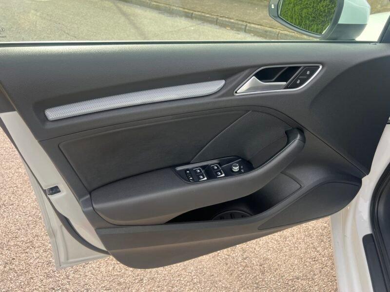 AUDI A3 1.6 tdi 110 cv SPORTBACK Advance Advance