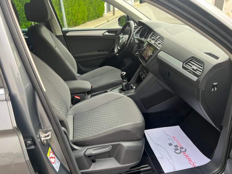VOLKSWAGEN Tiguan 2.0 Tdi R-LINE