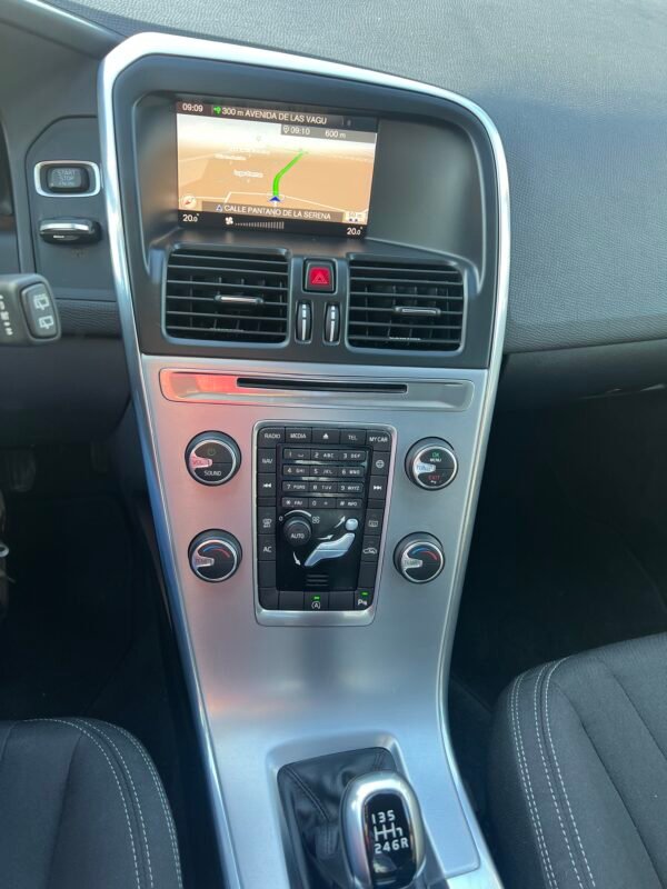 VOLVO XC60 d3 150 cv Kinetic