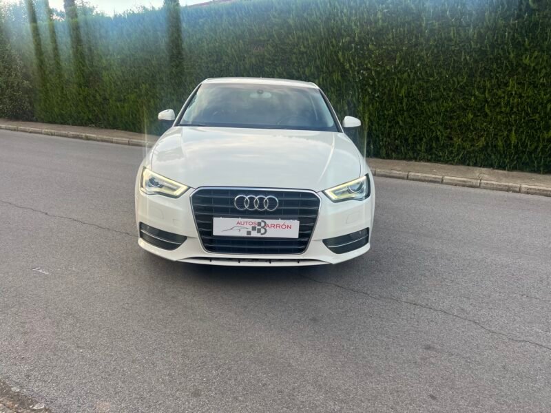 AUDI A3 1.6 Tdi 105 cv Attraction Attraction