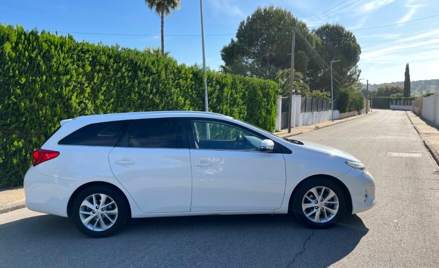 TOYOTA AURIS 1.4 d4d 90 TOURING SPORTS Active