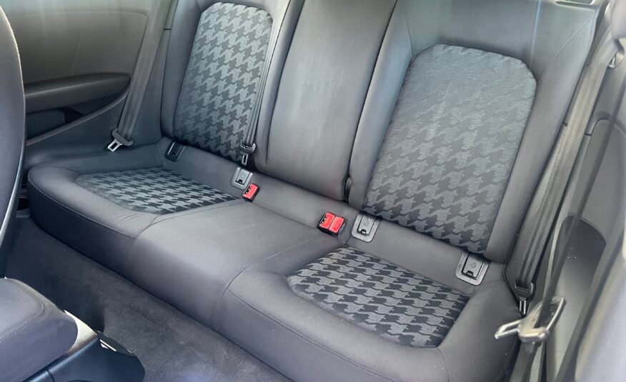 AUDI A3 1.6 Tdi 105 cv Attraction Attraction