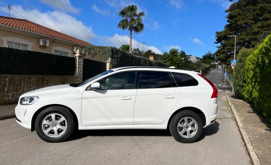 VOLVO XC60 d3 150 cv Kinetic