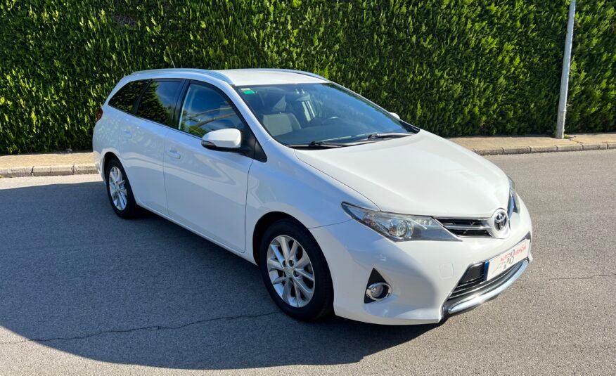TOYOTA AURIS 1.4 d4d 90 TOURING SPORTS Active