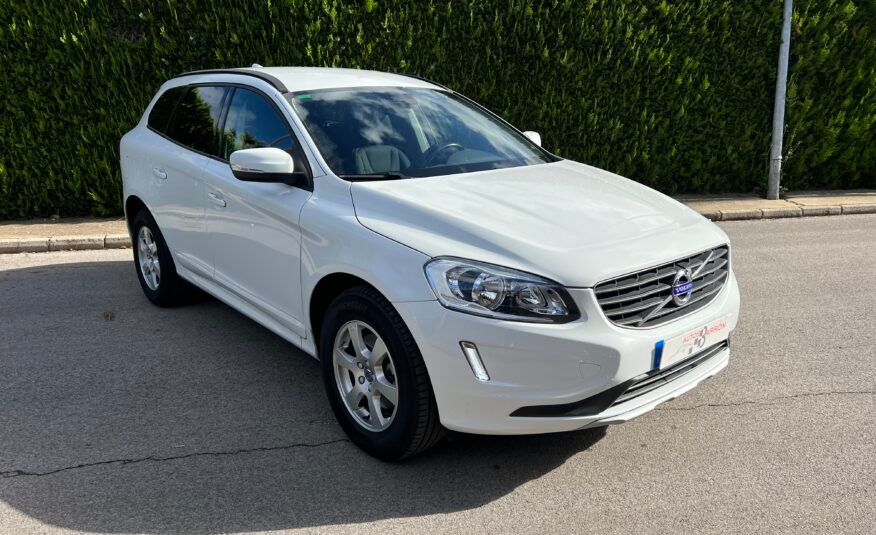 VOLVO XC60 d3 150 cv Kinetic
