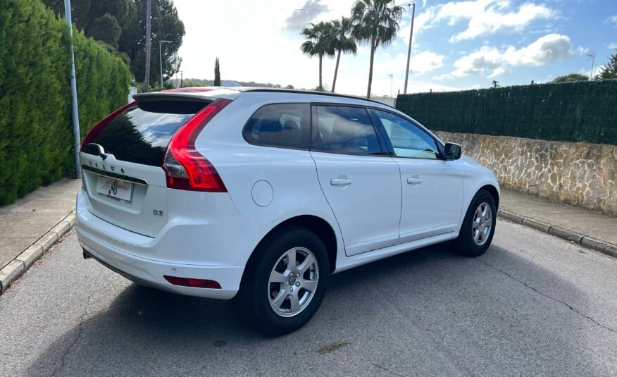 VOLVO XC60 d3 150 cv Kinetic