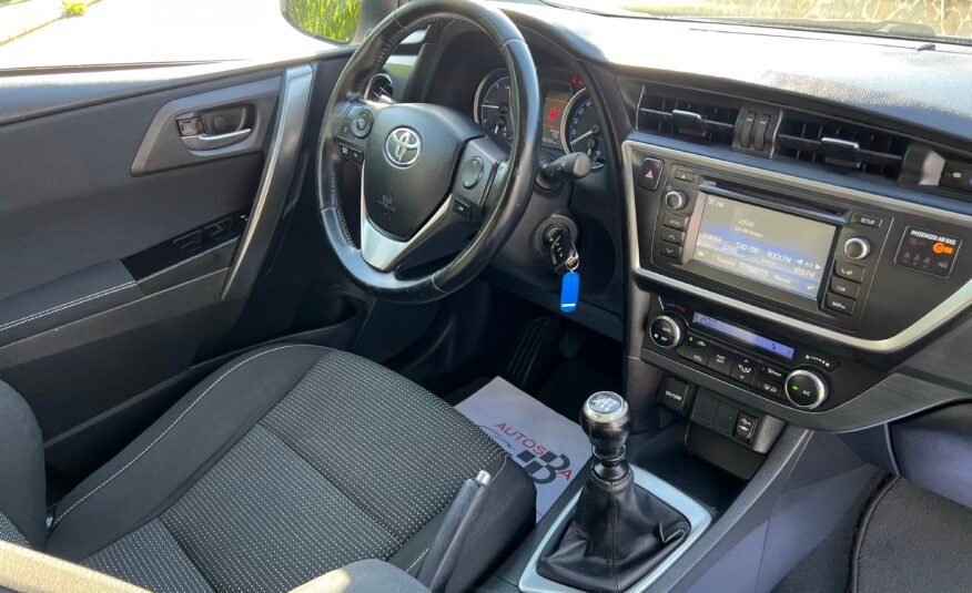 TOYOTA AURIS 1.4 d4d 90 TOURING SPORTS Active