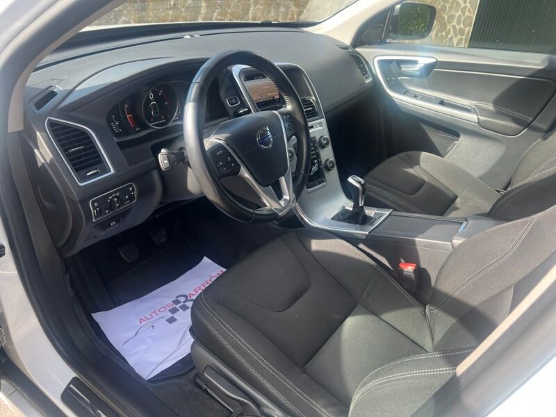 VOLVO XC60 d3 150 cv Kinetic