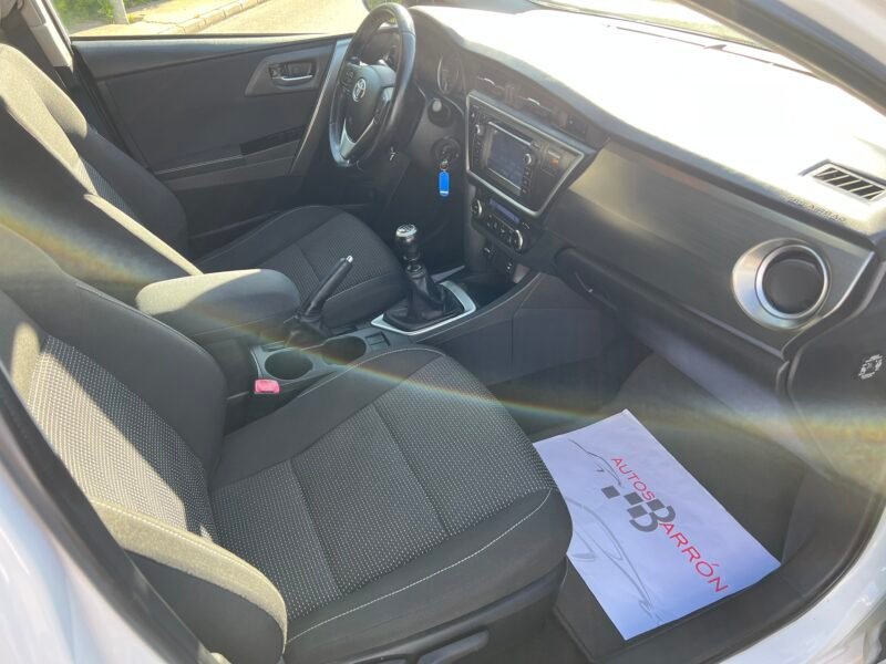 TOYOTA AURIS 1.4 d4d 90 TOURING SPORTS Active