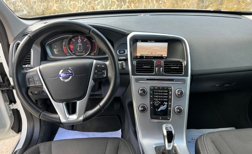 VOLVO XC60 d3 150 cv Kinetic