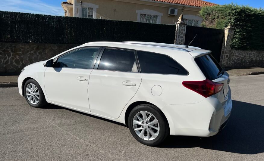 TOYOTA AURIS 1.4 d4d 90 TOURING SPORTS Active